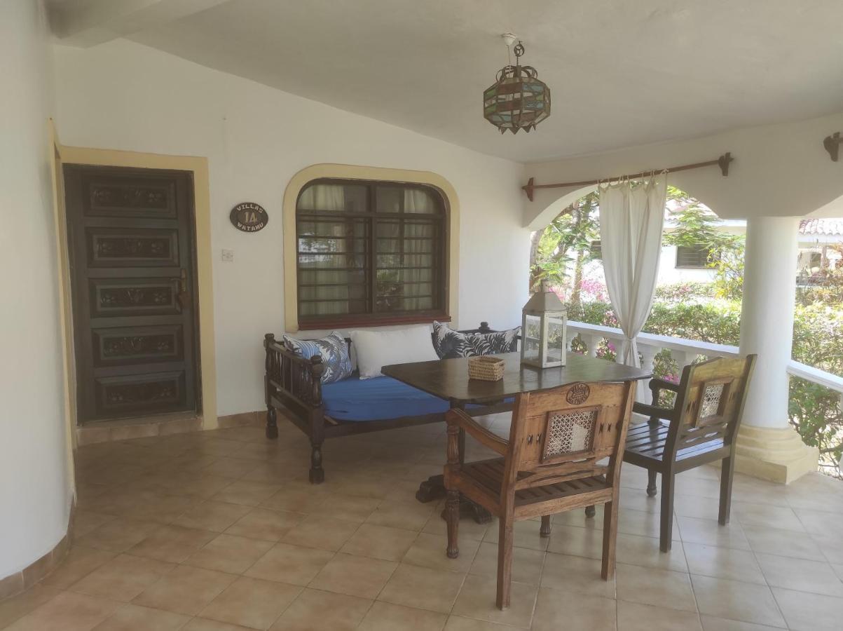2Livu Villas Watamu Exteriör bild