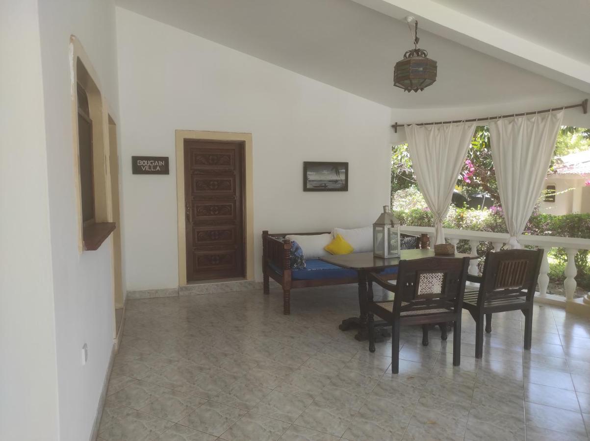 2Livu Villas Watamu Exteriör bild