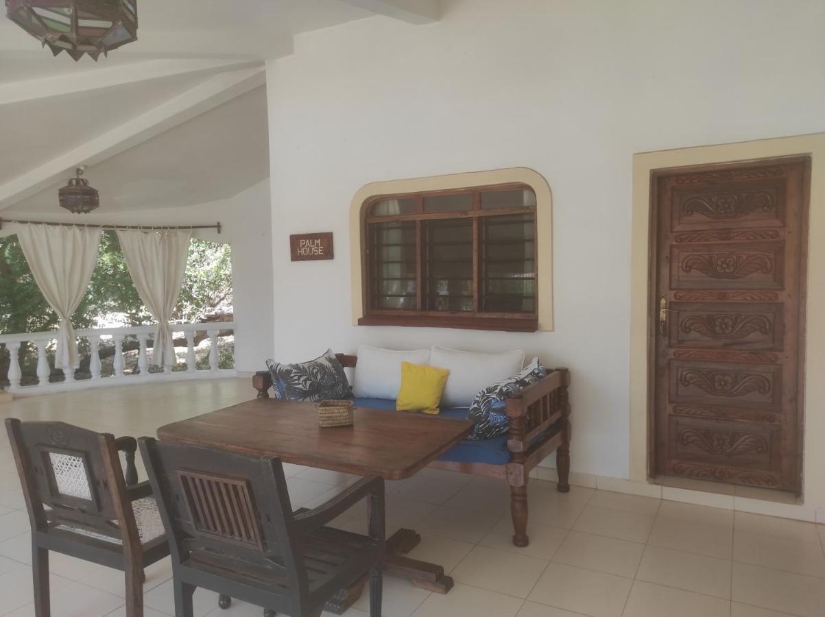 2Livu Villas Watamu Exteriör bild
