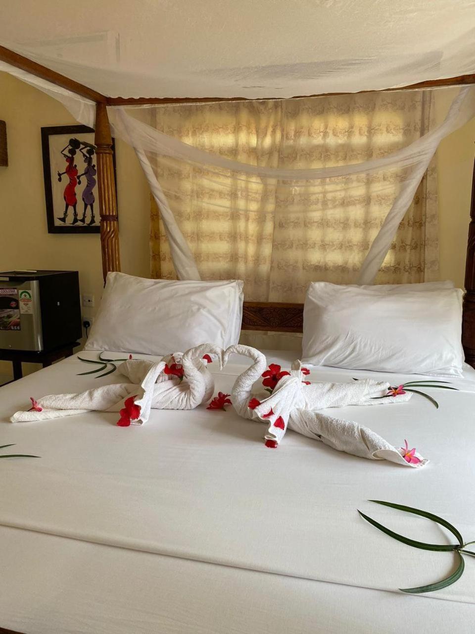 2Livu Villas Watamu Exteriör bild