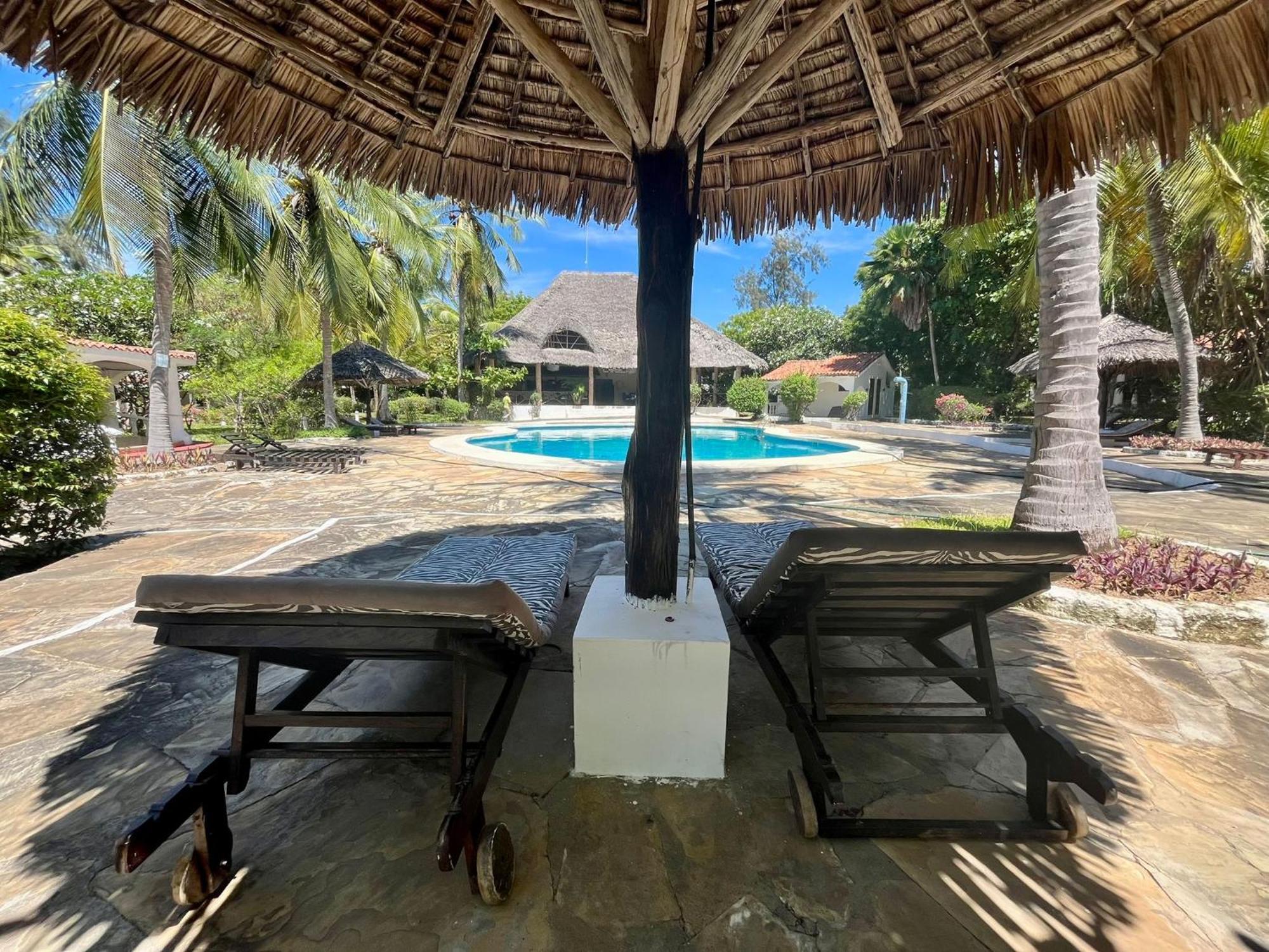 2Livu Villas Watamu Exteriör bild