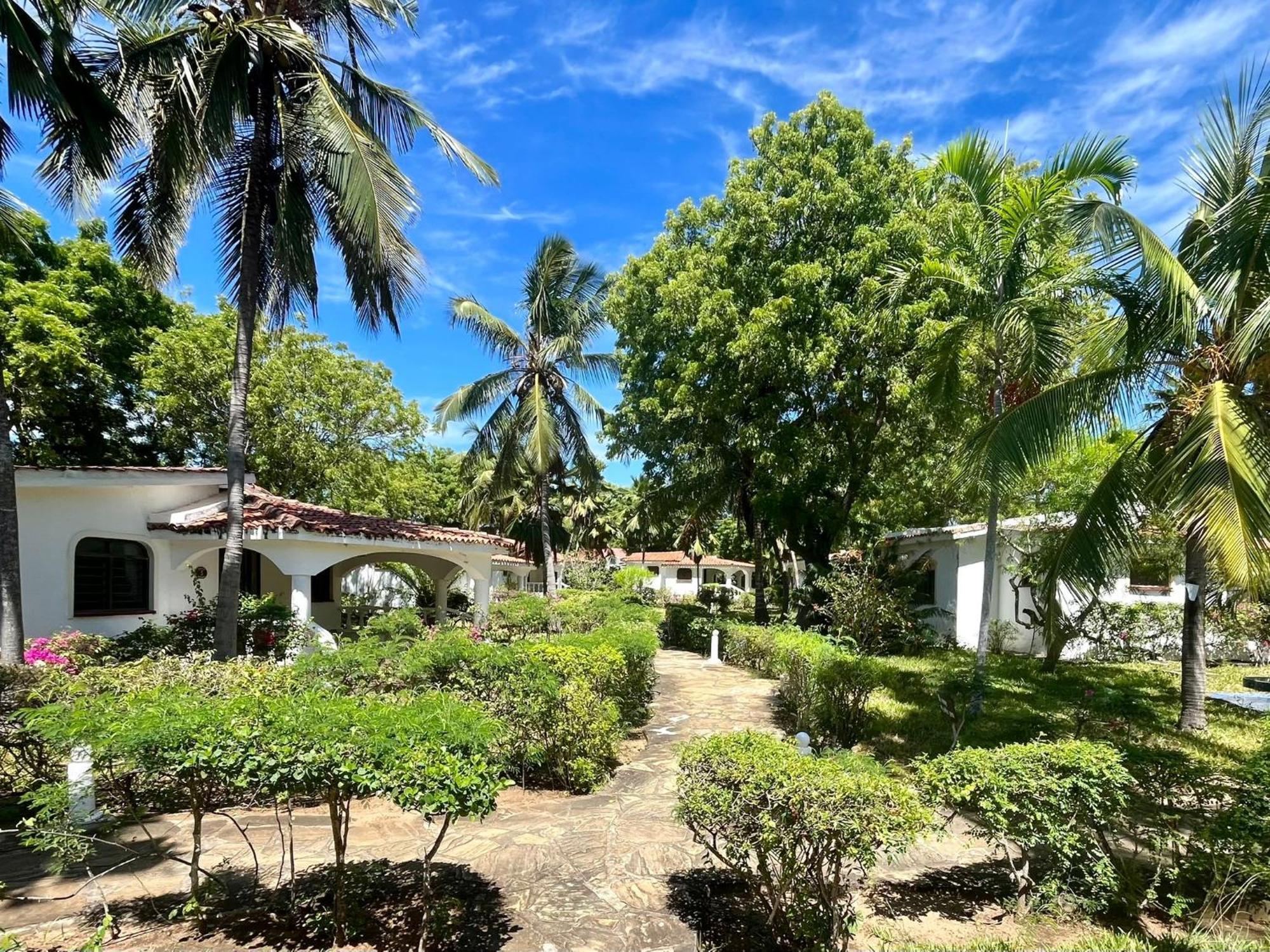 2Livu Villas Watamu Exteriör bild